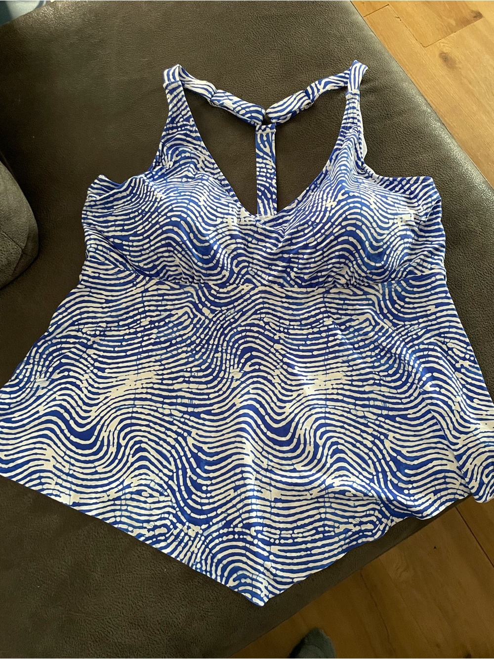 Raisins Blue and White Wave-Print Tankini Top